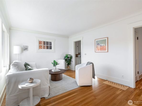 1022 NE 69th Street, Seattle WA 98115