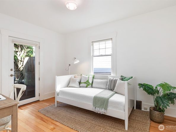 1022 NE 69th Street, Seattle WA 98115