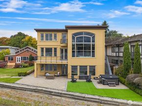 4701 NE Shore Place, Lake Forest Park WA 98155