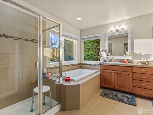 3611 232nd Street SE, Bothell WA 98021