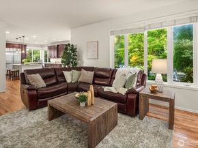 27131 SE 25th Place, Sammamish WA 98075