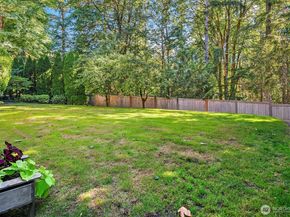 27131 SE 25th Place, Sammamish WA 98075