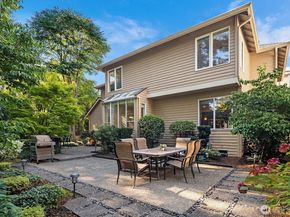 27131 SE 25th Place, Sammamish WA 98075