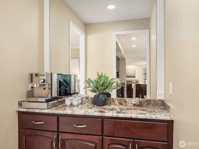 27131 SE 25th Place, Sammamish WA 98075