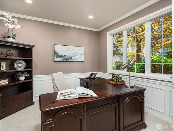 27131 SE 25th Place, Sammamish WA 98075