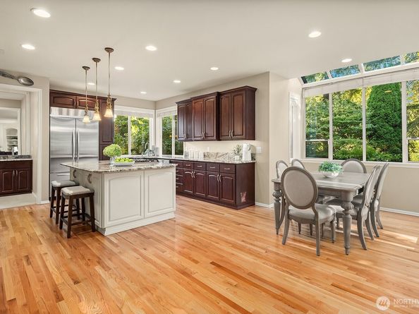 27131 SE 25th Place, Sammamish WA 98075