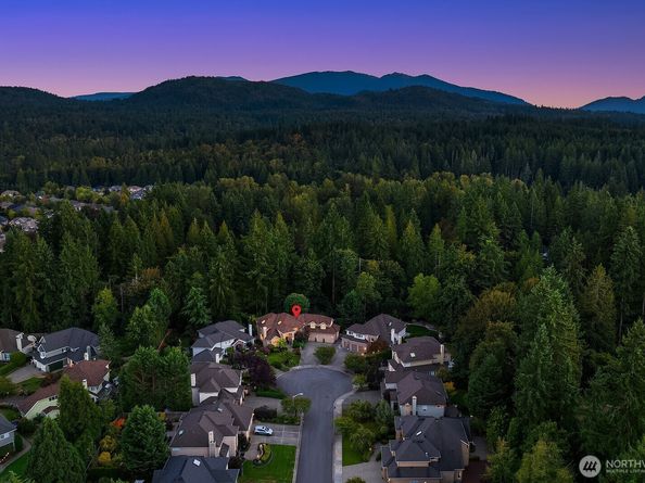 27131 SE 25th Place, Sammamish WA 98075