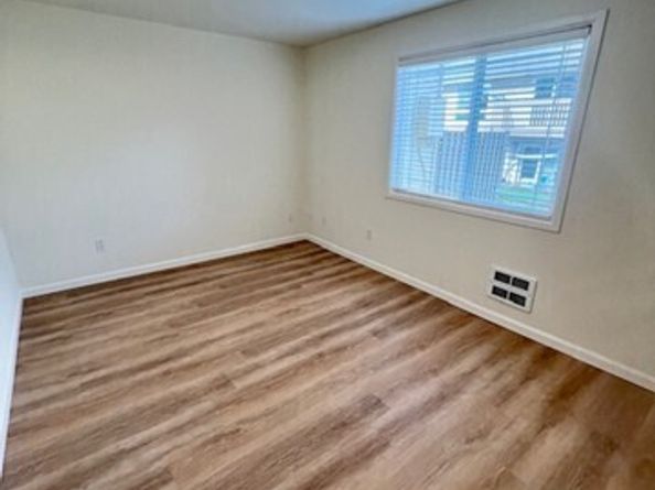 14200 SE 6th Street 84, Bellevue WA 98007