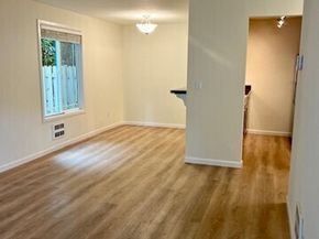 14200 SE 6th Street 84, Bellevue WA 98007