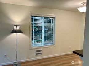 14200 SE 6th Street 84, Bellevue WA 98007