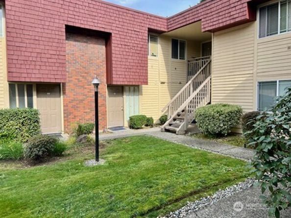 14200 SE 6th Street 84, Bellevue WA 98007