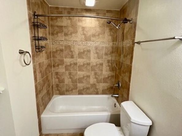 14200 SE 6th Street 84, Bellevue WA 98007