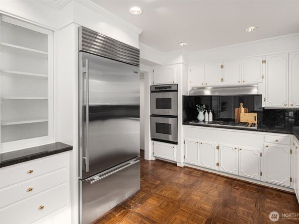 5525 NE Penrith Road, Seattle WA 98105