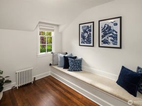 5525 NE Penrith Road, Seattle WA 98105