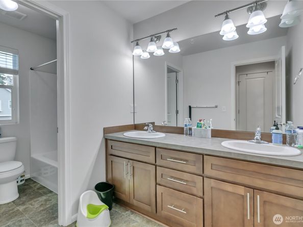 5007 S 324th Street, Auburn WA 98001
