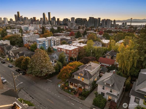 503 12th Avenue E, Seattle WA 98102
