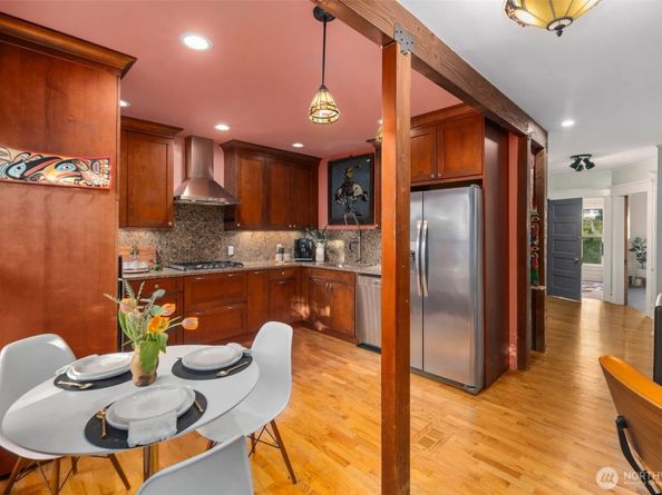 503 12th Avenue E, Seattle WA 98102