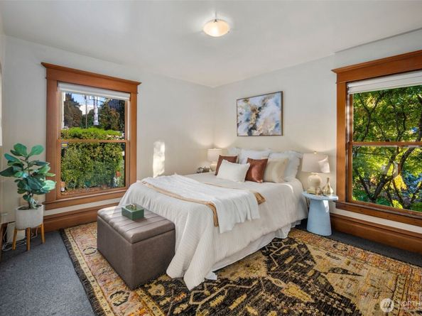 503 12th Avenue E, Seattle WA 98102