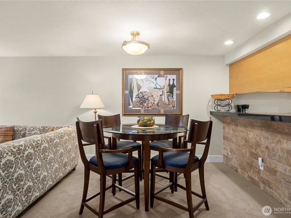 15824 NE Leary Way 5301, Redmond WA 98052