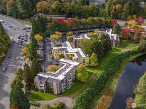 15824 NE Leary Way 5301, Redmond WA 98052