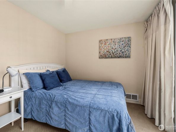 15824 NE Leary Way 5301, Redmond WA 98052