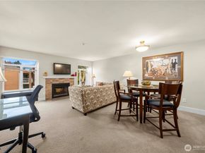 15824 NE Leary Way 5301, Redmond WA 98052