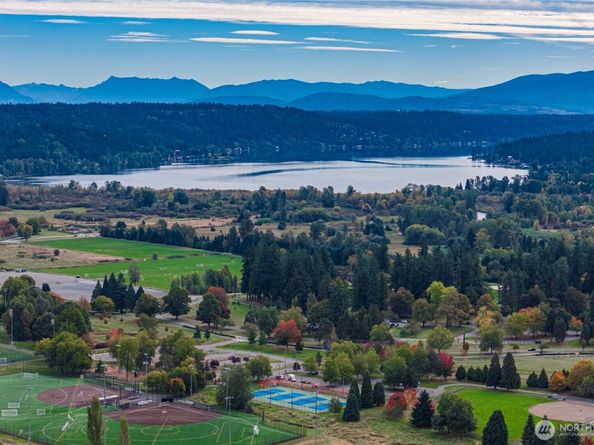 15824 NE Leary Way 5301, Redmond WA 98052