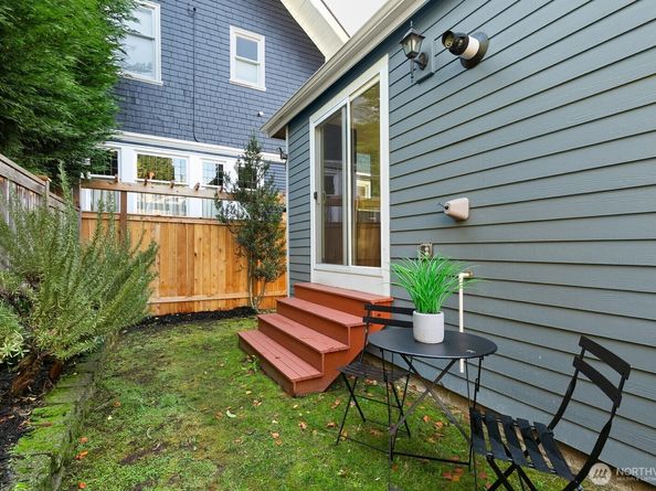 3202 E Terrace St, Seattle WA 98122