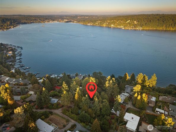 14538 38th Avenue NE, Lake Forest Park WA 98155