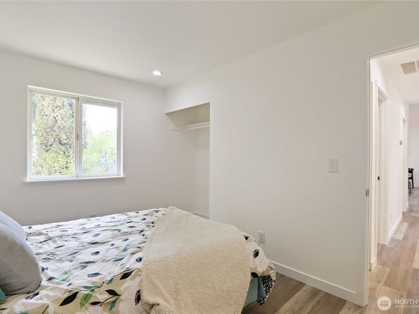 7017 E Firefly Court, Port Orchard WA 98366