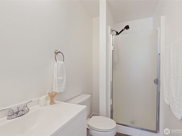 7017 E Firefly Court, Port Orchard WA 98366
