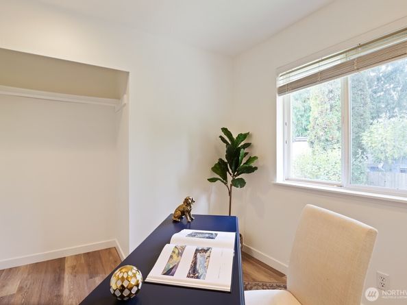 7017 E Firefly Court, Port Orchard WA 98366