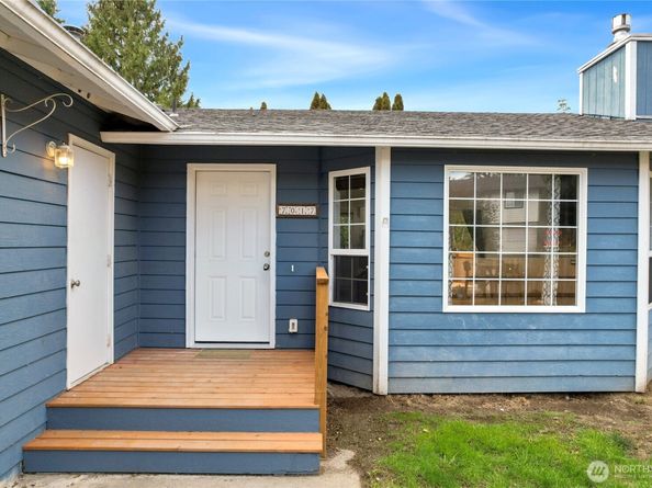 7017 E Firefly Court, Port Orchard WA 98366