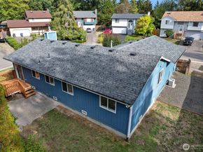 7017 E Firefly Court, Port Orchard WA 98366