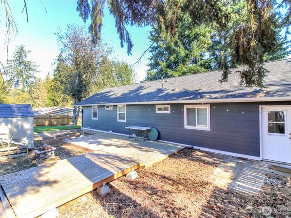 14045 8th Avenue S, Burien WA 98168