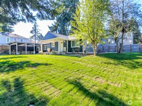14045 8th Avenue S, Burien WA 98168