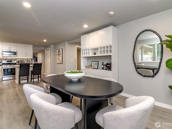 14045 8th Avenue S, Burien WA 98168