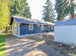 14045 8th Avenue S, Burien WA 98168