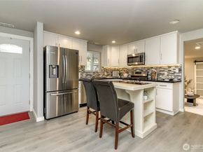 14045 8th Avenue S, Burien WA 98168
