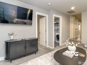 14045 8th Avenue S, Burien WA 98168