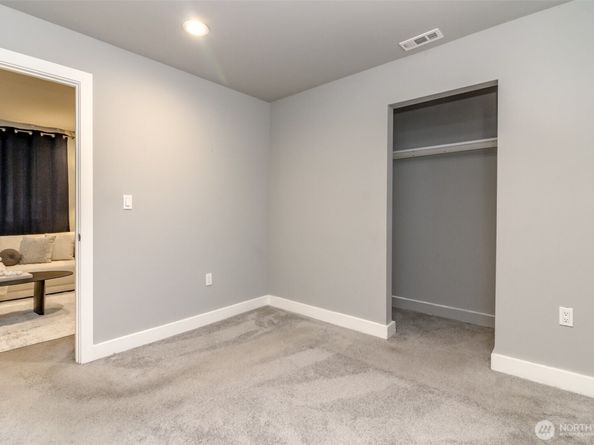 14045 8th Avenue S, Burien WA 98168