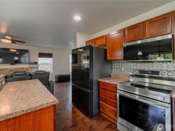 10305 24th Street SE, Lake Stevens WA 98258