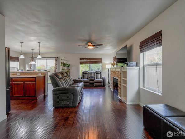10305 24th Street SE, Lake Stevens WA 98258
