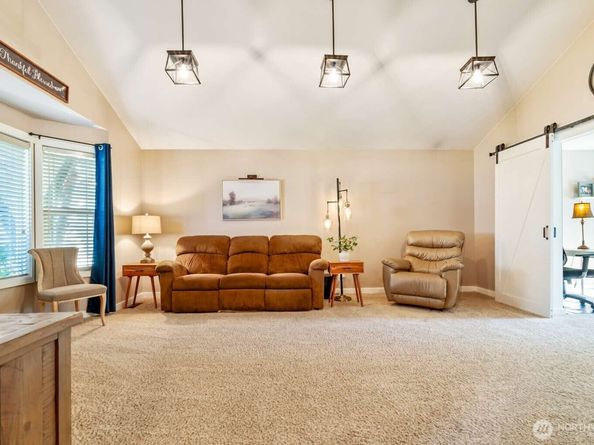 19853 133rd Place SE, Renton WA 98058