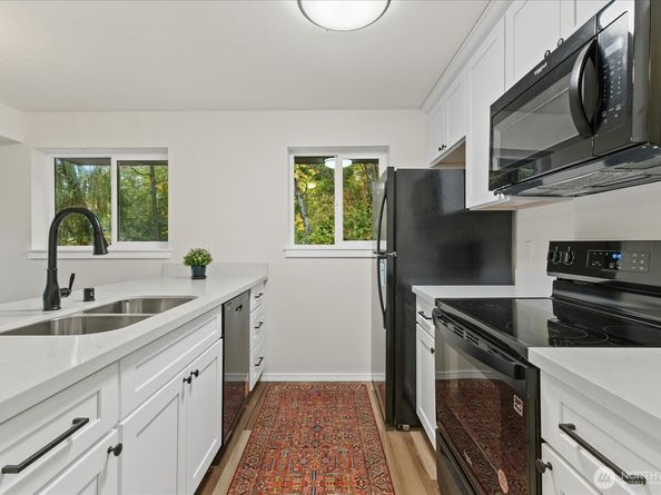 12600 57th Avenue S B201, Seattle WA 98178