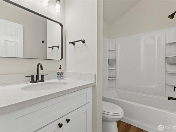 12600 57th Avenue S B201, Seattle WA 98178