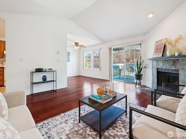 5813 S 238th Ct F2, Kent WA 98032