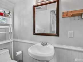 1048 S Director Street, Seattle WA 98108