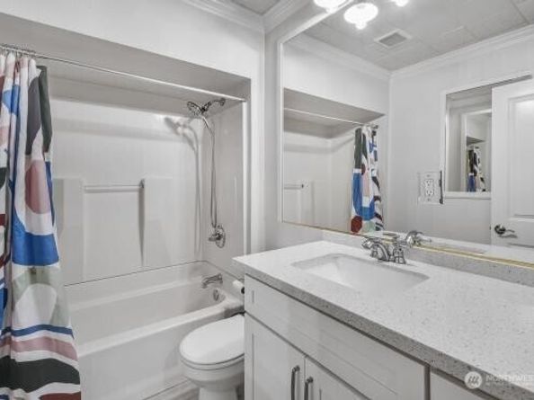 1048 S Director Street, Seattle WA 98108