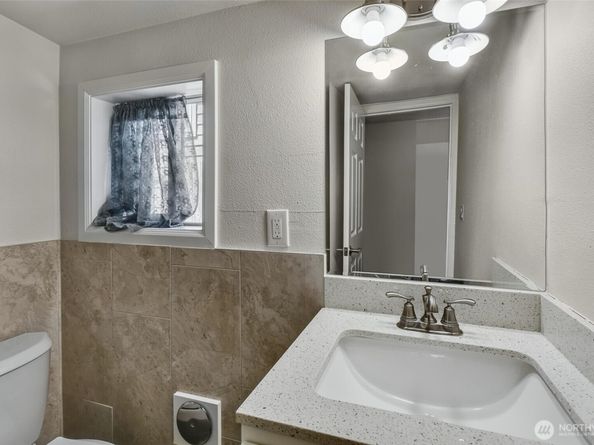 1048 S Director Street, Seattle WA 98108